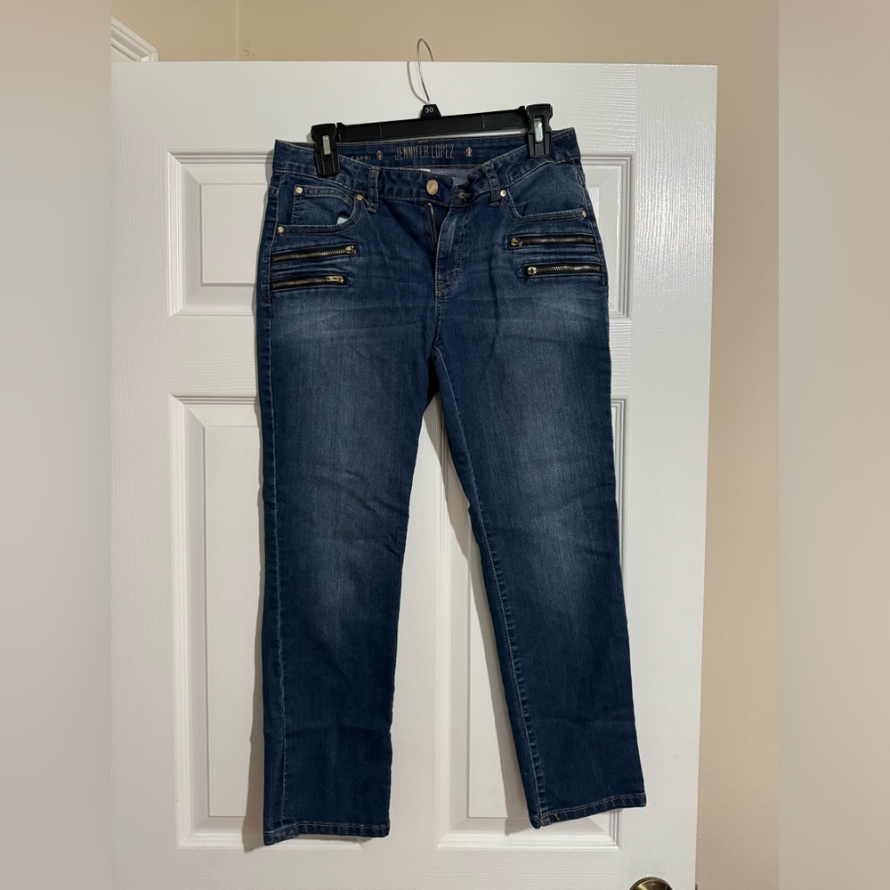 Jennifer Lopez capri jeans